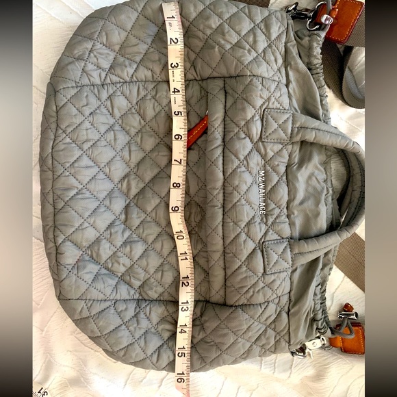 Mz Wallace gray bucket bag. Detachable straps with top handles. - Picture 12 of 14